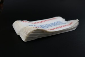 ورق ساندوتش أبيض مطبوع